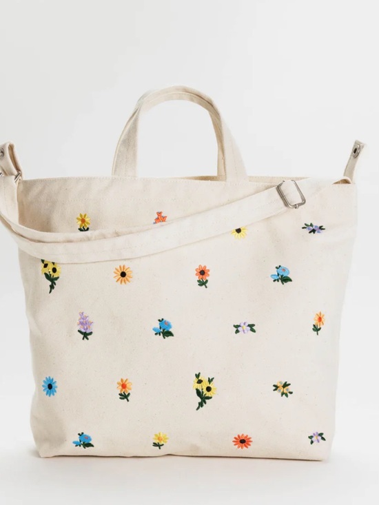 BAGGU Handbags - Baggu Horizontal Zip Duck Bag - Embroidered Ditsy Floral - NWOT
